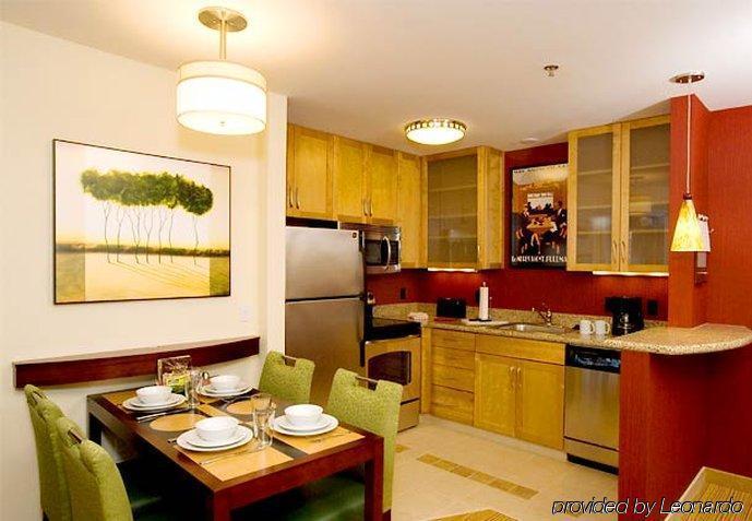 Residence Inn Дулут Экстерьер фото